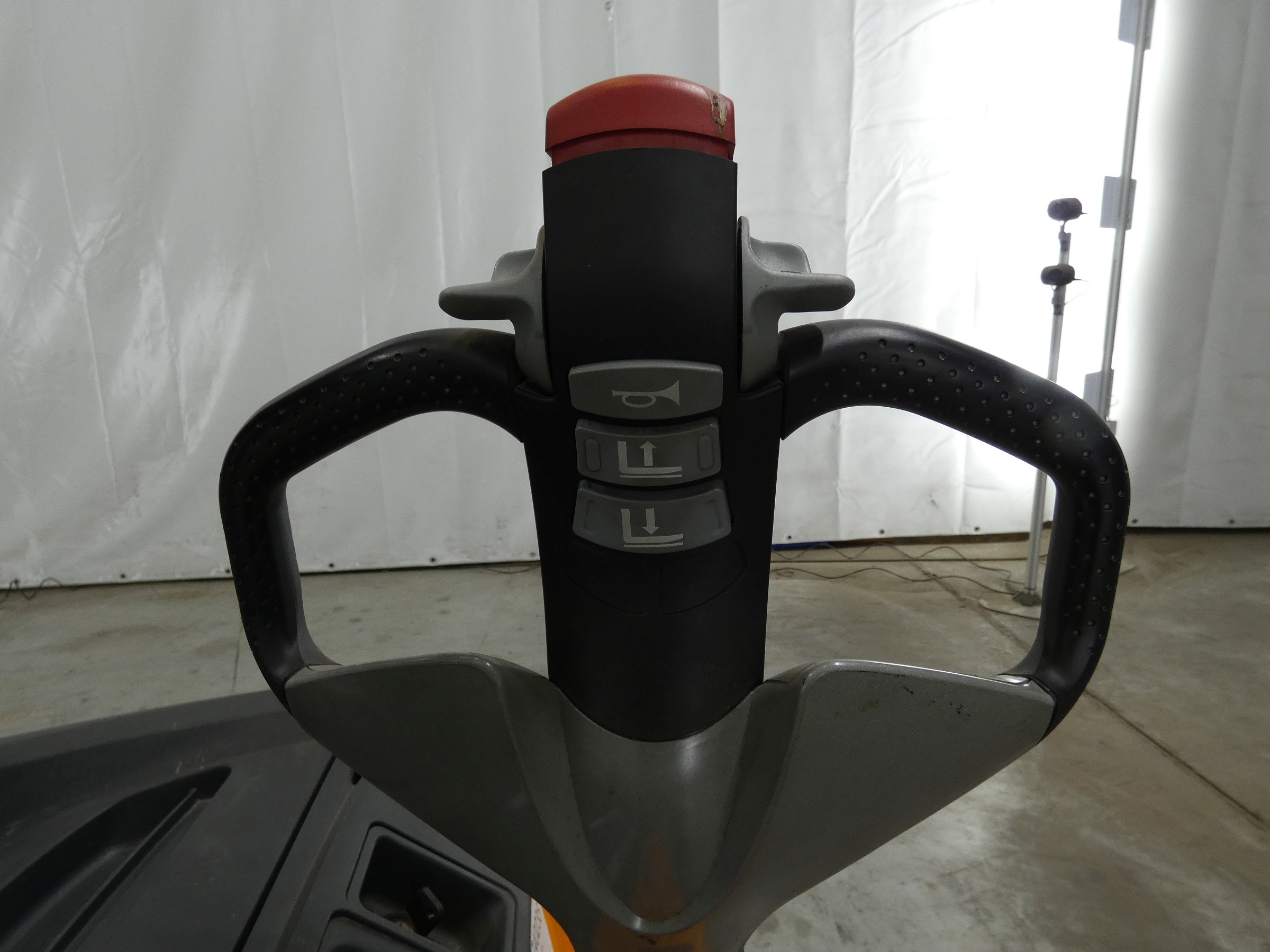 Still EXV20 Apilador el�ctrico www.blackforxx.com