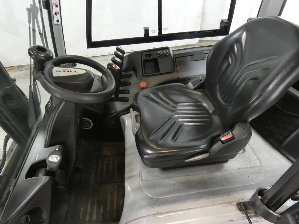 STILL RX60-30 Electric 4-wheel forklift www.blackforxx.com