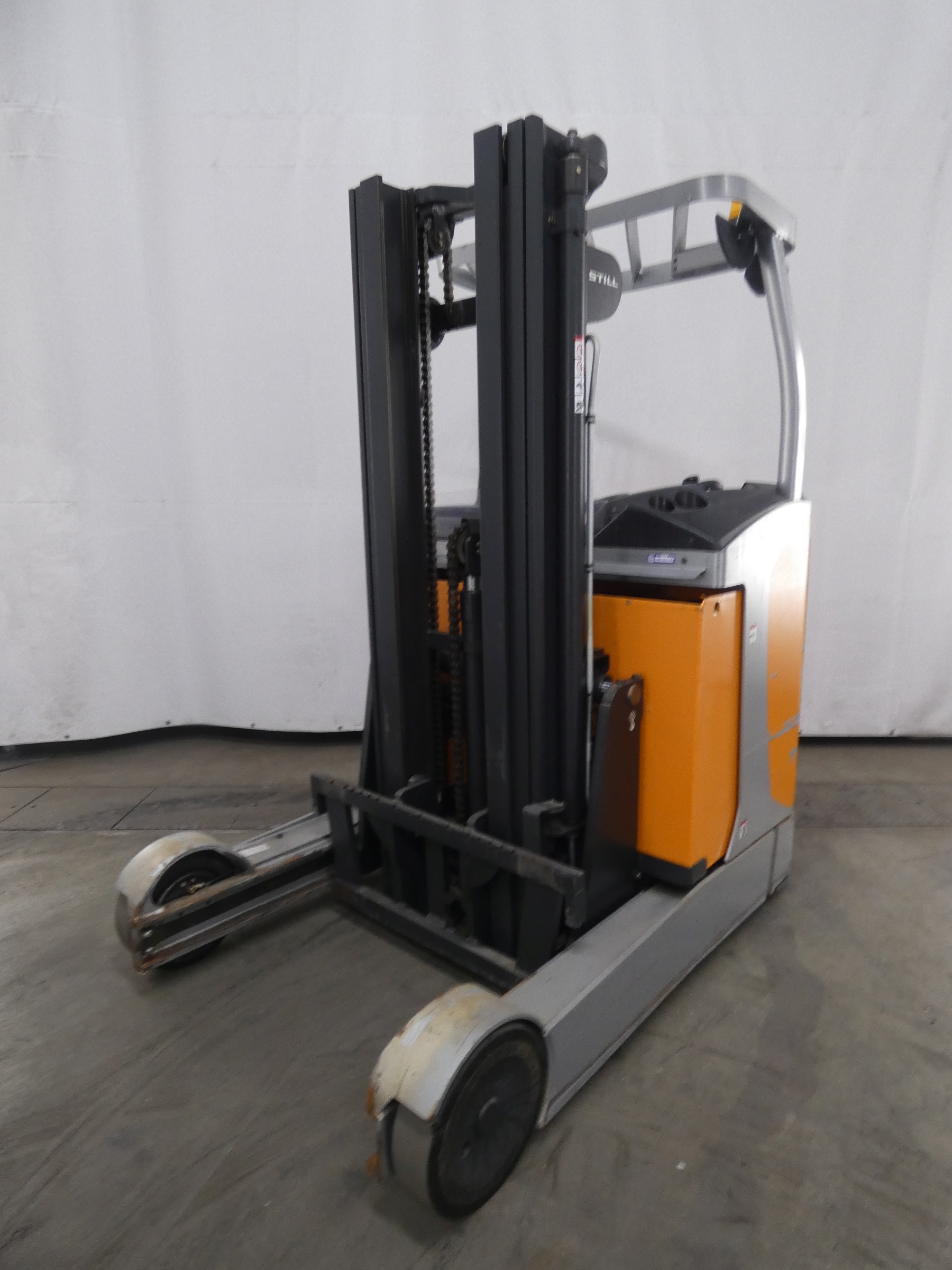 STILL FM-X20 Reachtruck www.blackforxx.com