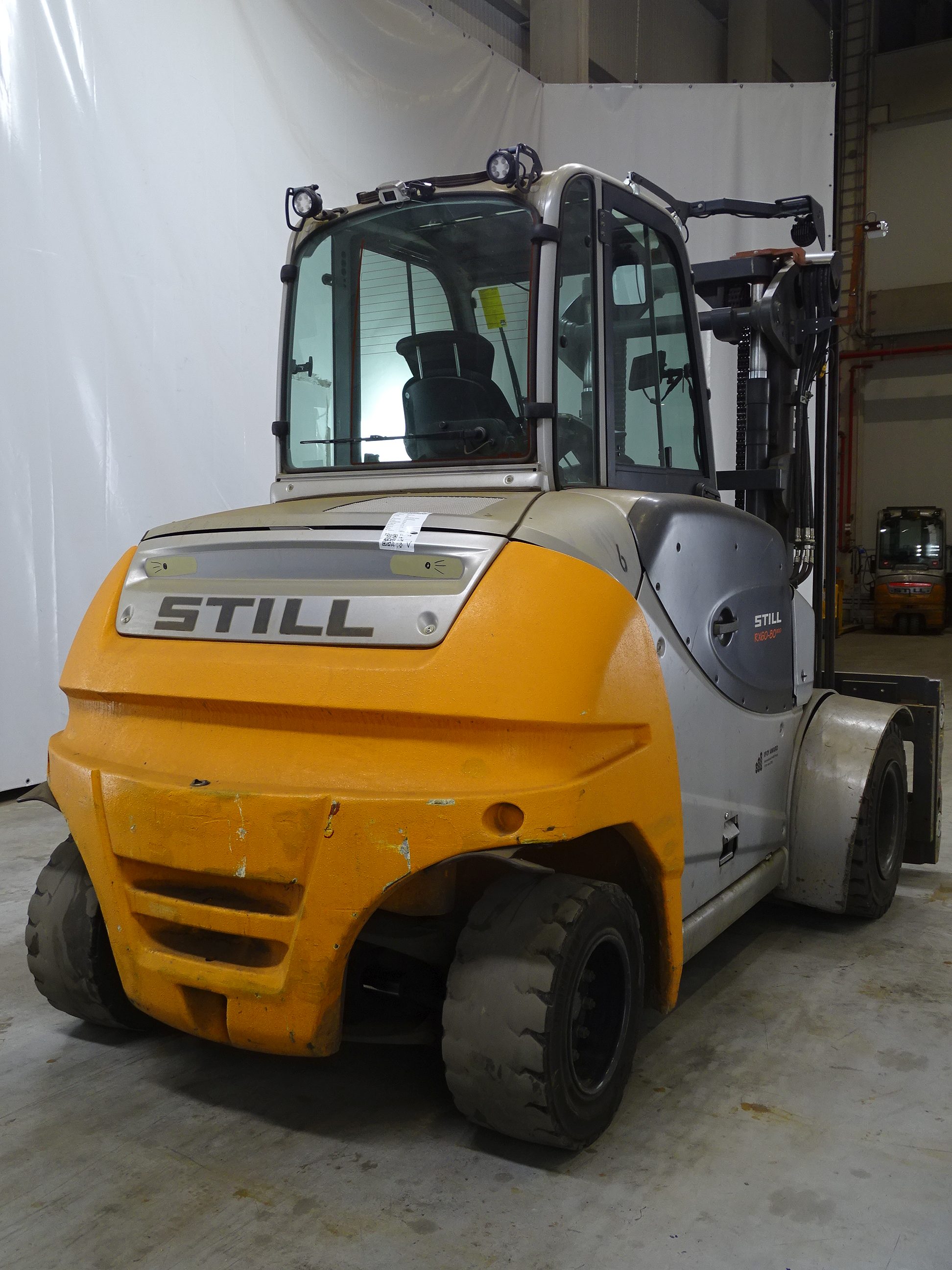 Still RX60-80/900 Elektro 4 Rad-Stapler www.blackforxx.com