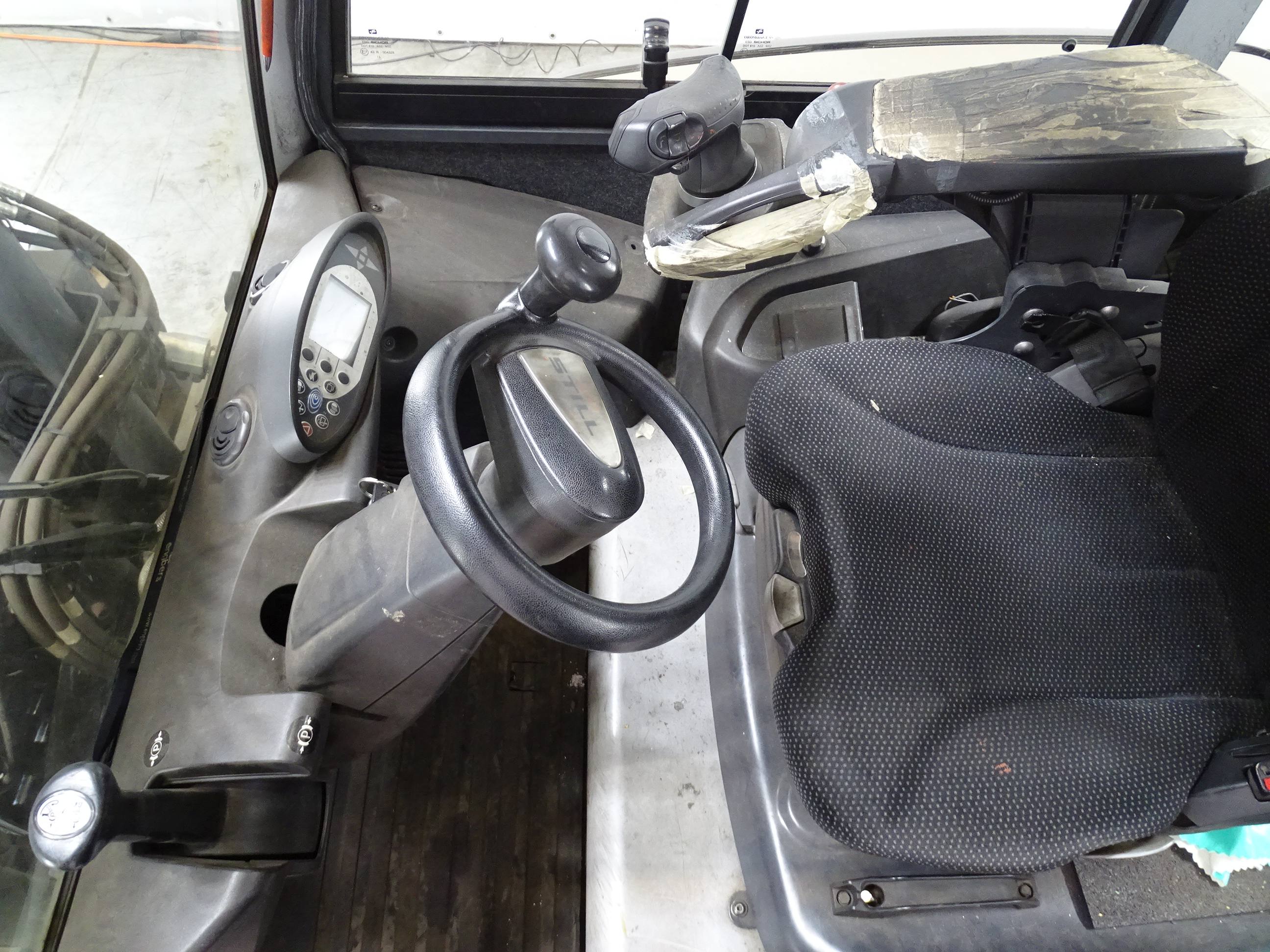 Still RX60-80/900 Elektro 4 Rad-Stapler www.blackforxx.com