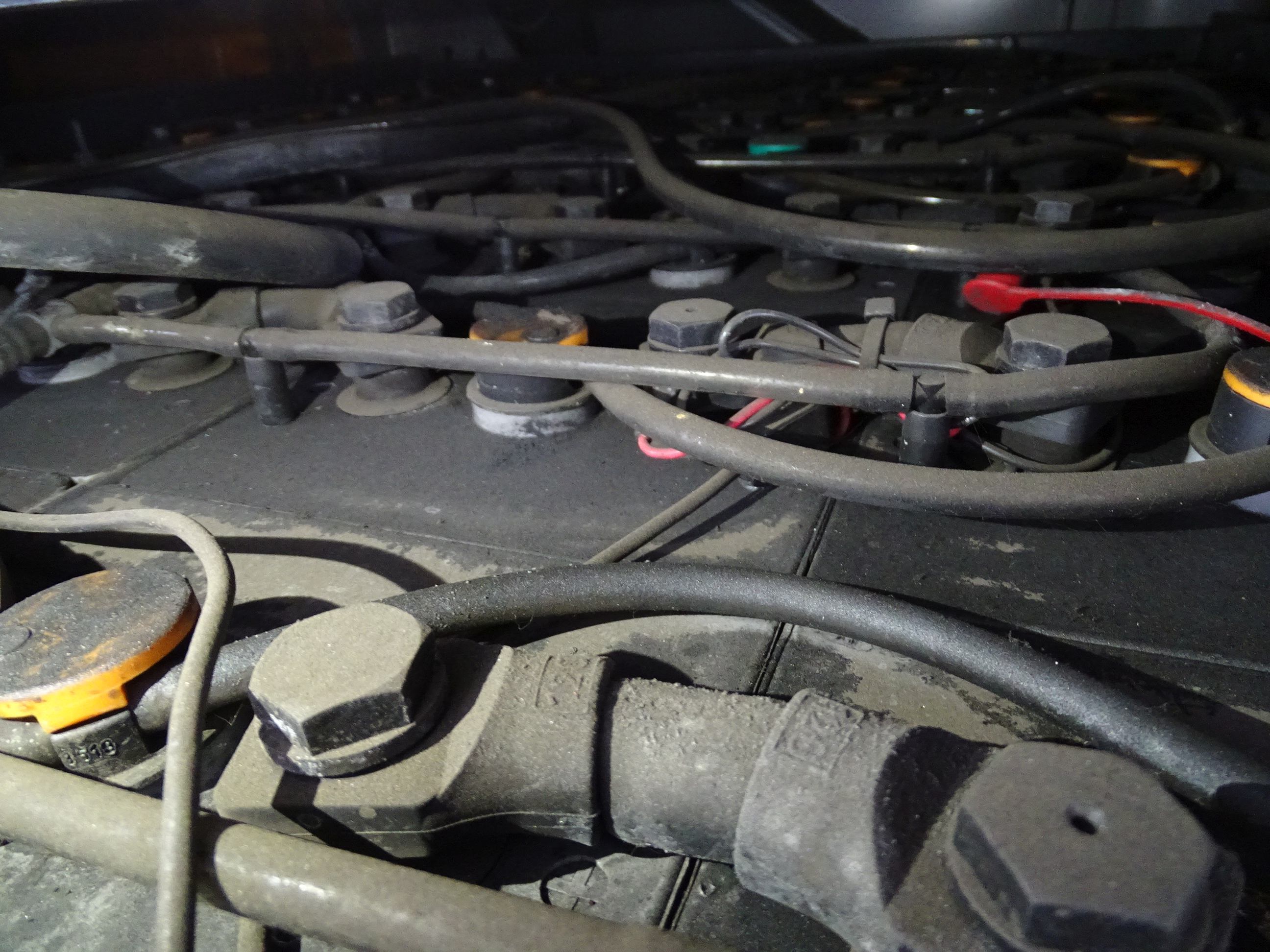 Still RX60-80/900 Elektro 4 Rad-Stapler www.blackforxx.com