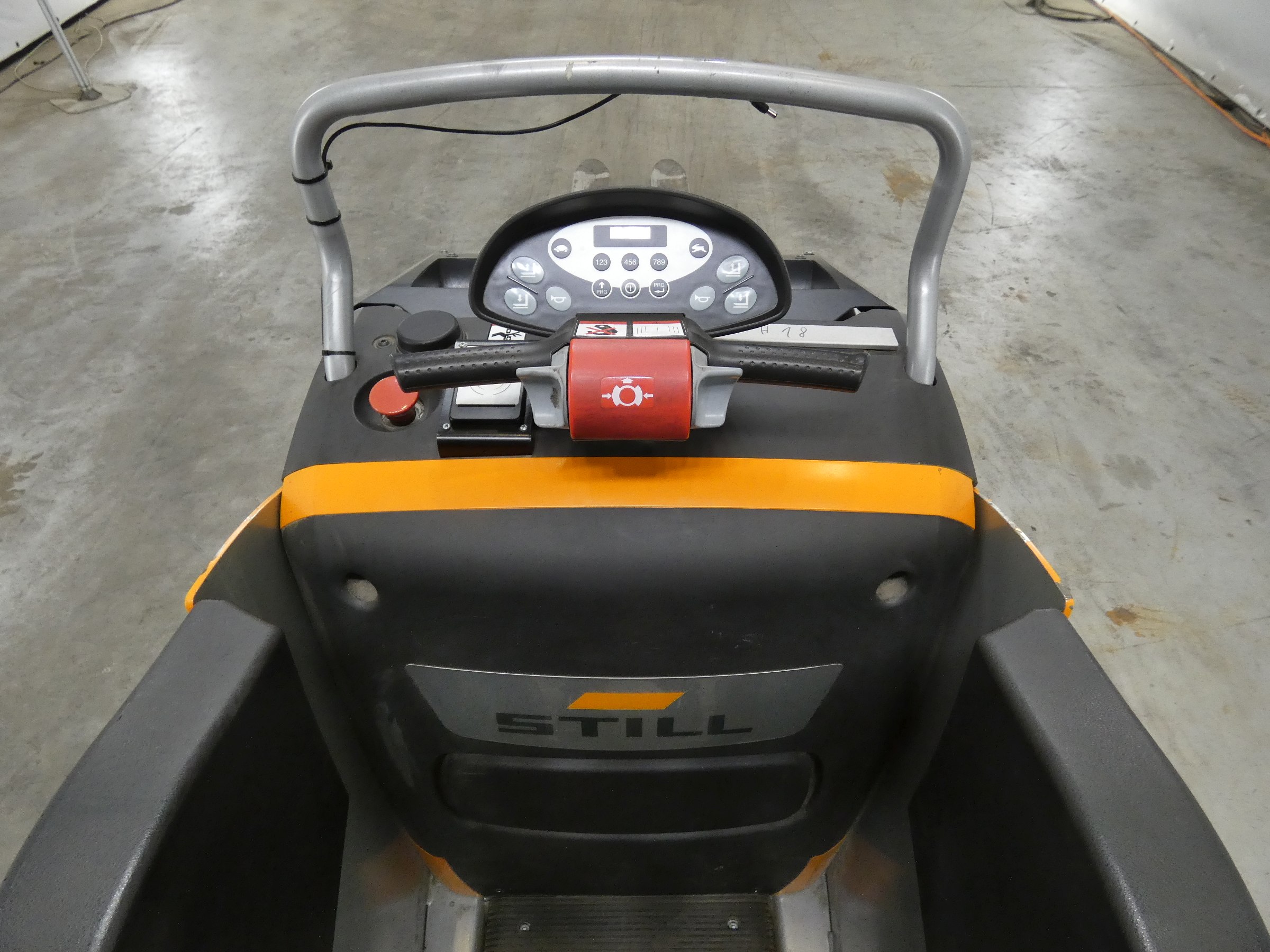 Still EXU-S24/240MM Transpaleta  El�ctrica www.blackforxx.com