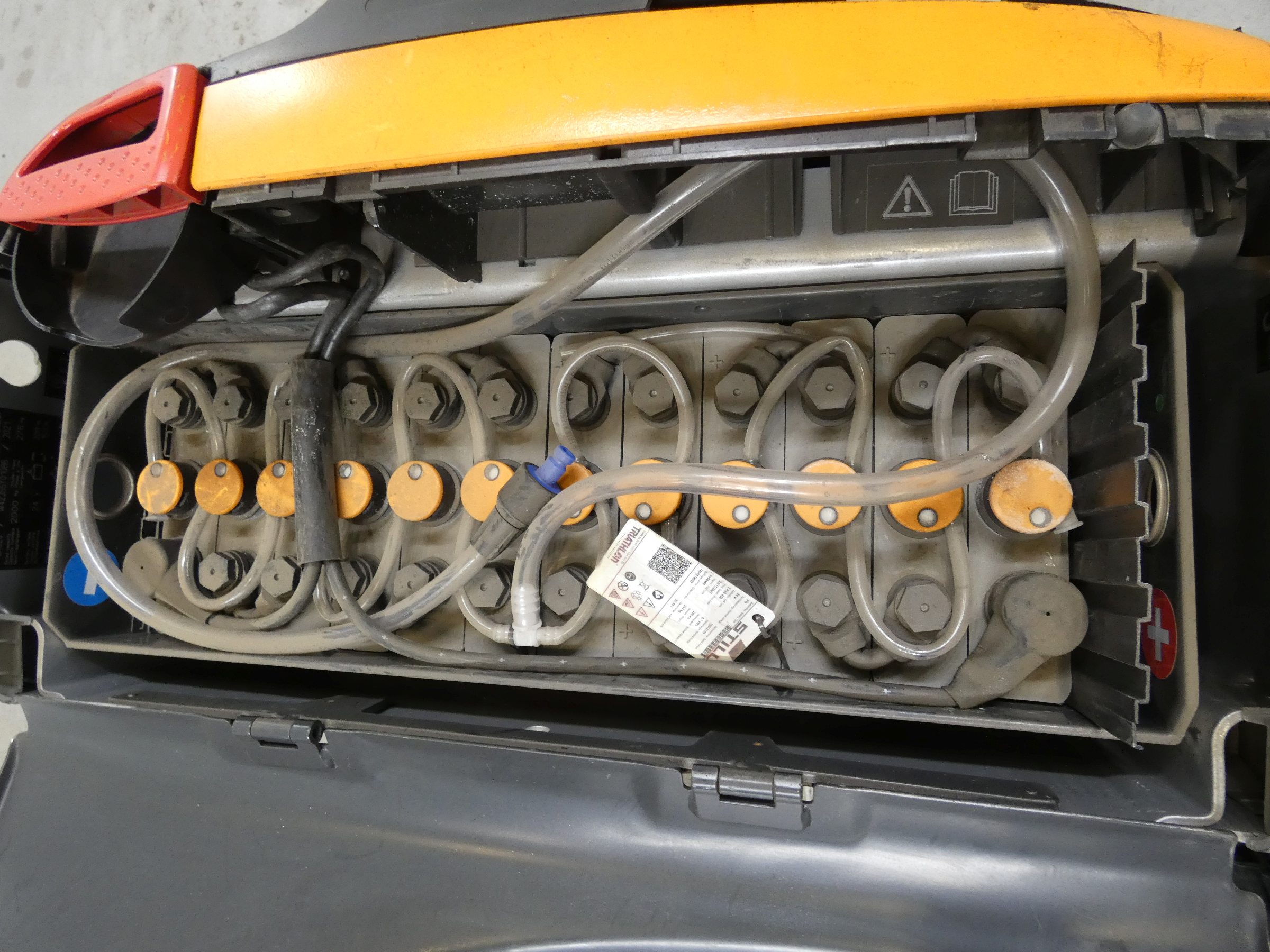 Still EXU-20 Transpaleta  El�ctrica www.blackforxx.com