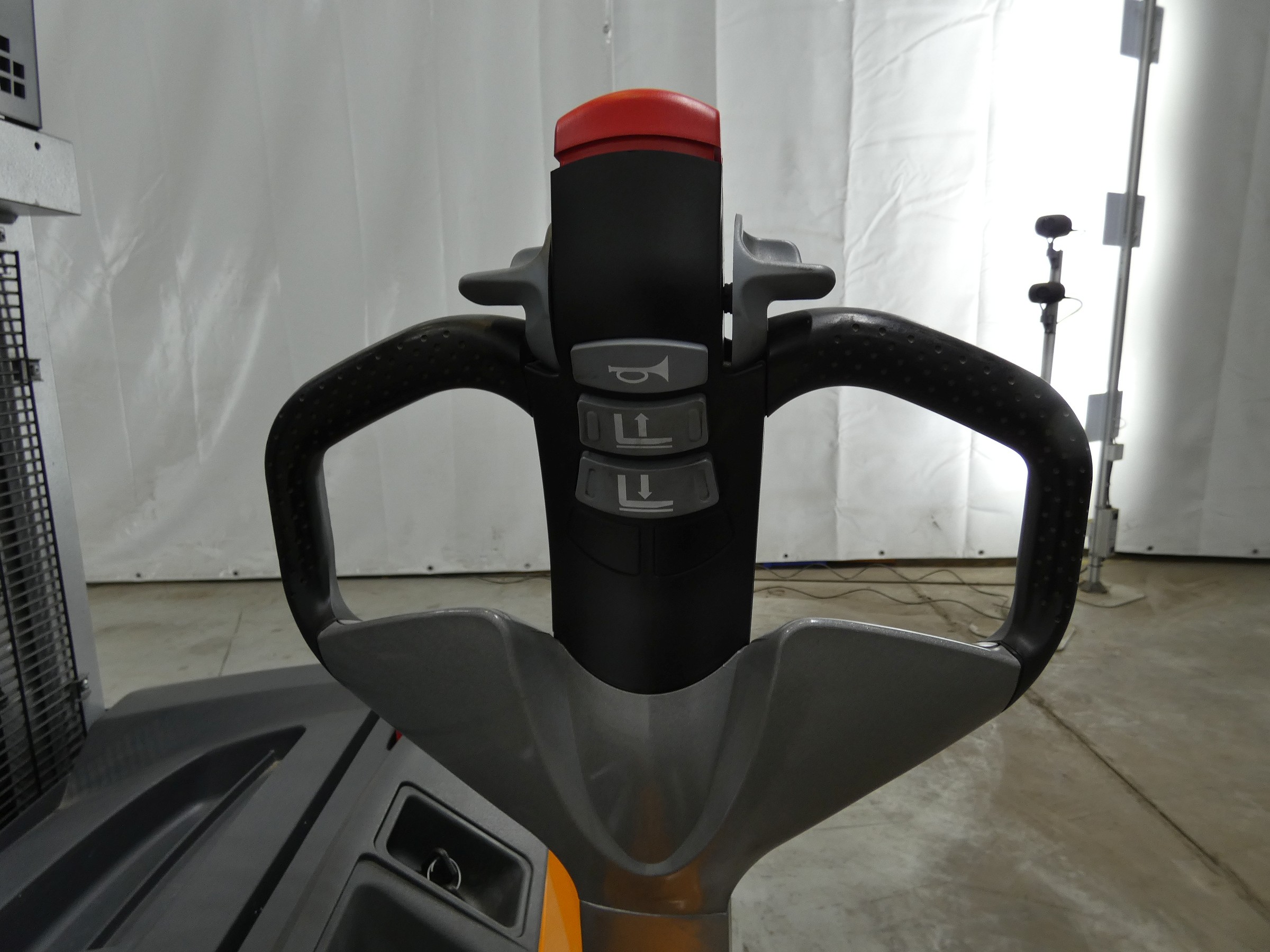 Still EXV14 Apilador el�ctrico www.blackforxx.com