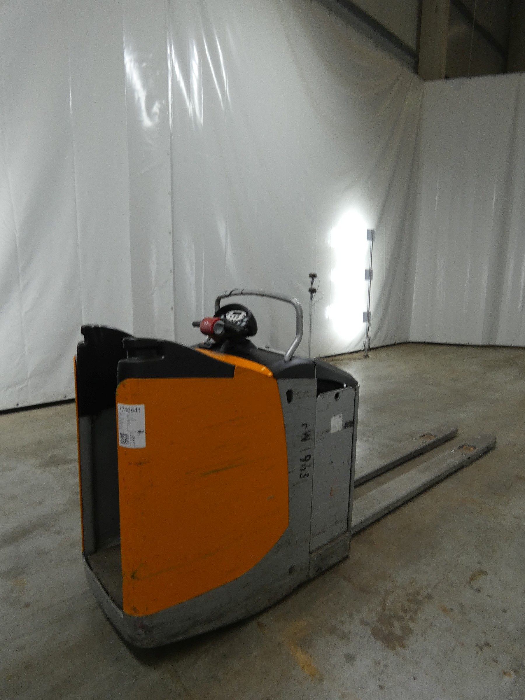 Still EXU-S24/2400MM Transpaleta  El�ctrica www.blackforxx.com