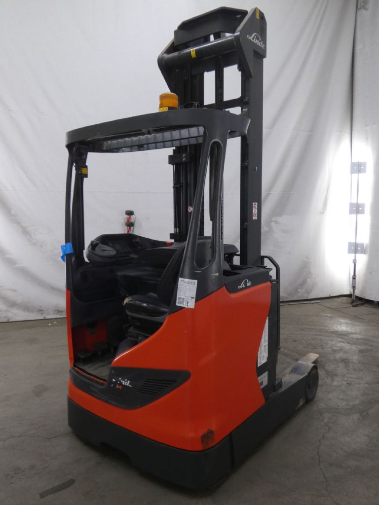 LINDE R14-01 Schubmaststapler www.blackforxx.com