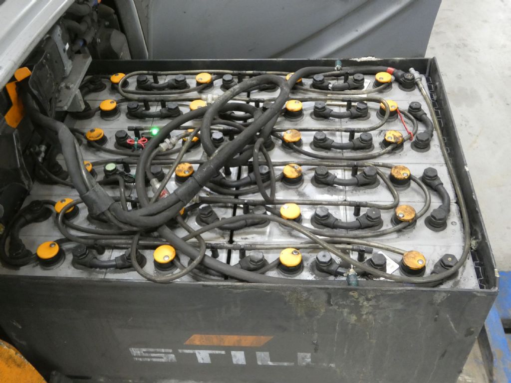 STILL RX20-16 Electric 3-wheel forklift www.blackforxx.com