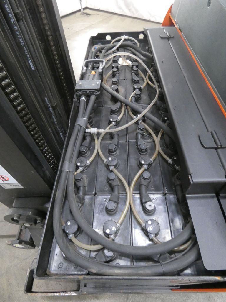 TOYOTA RRE140H Schubmaststapler www.blackforxx.com