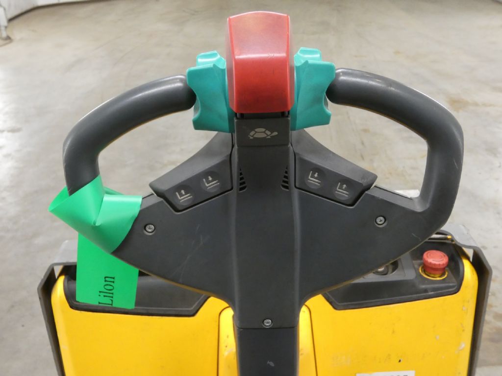 JUNGHEINRICH EJE120/2400MM/LIION Electric Pallet Truck www.blackforxx.com