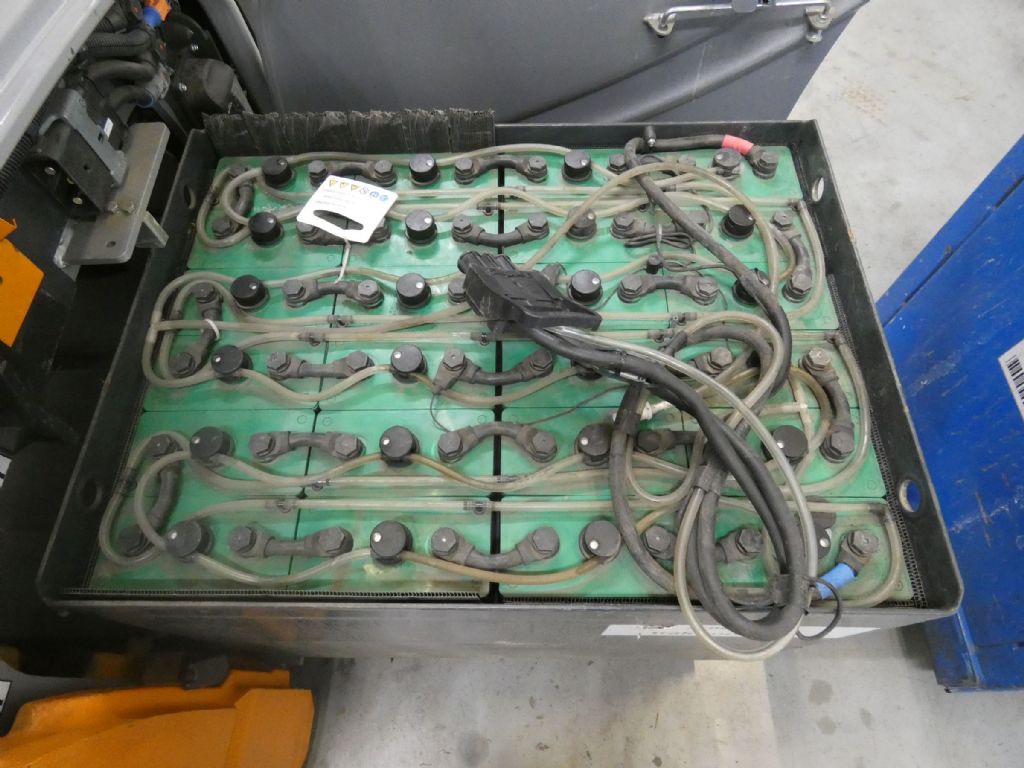 STILL RX20-18 Electric 3-wheel forklift www.blackforxx.com