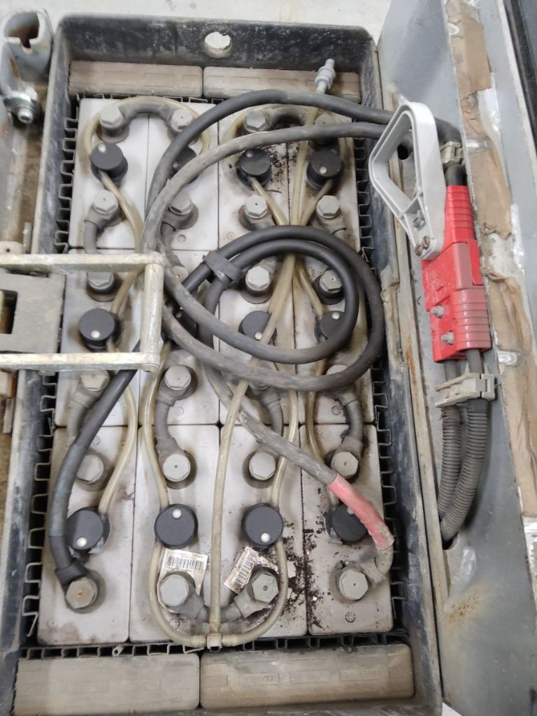 STILL EXU-S24/2400MM Paleciaki elektryczne (bez masztu) www.blackforxx.com