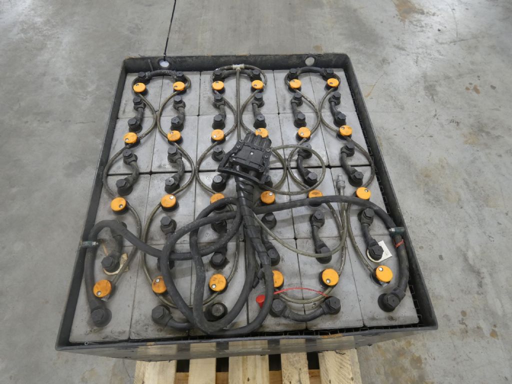 GNB 48V750AH Sonstige www.blackforxx.com