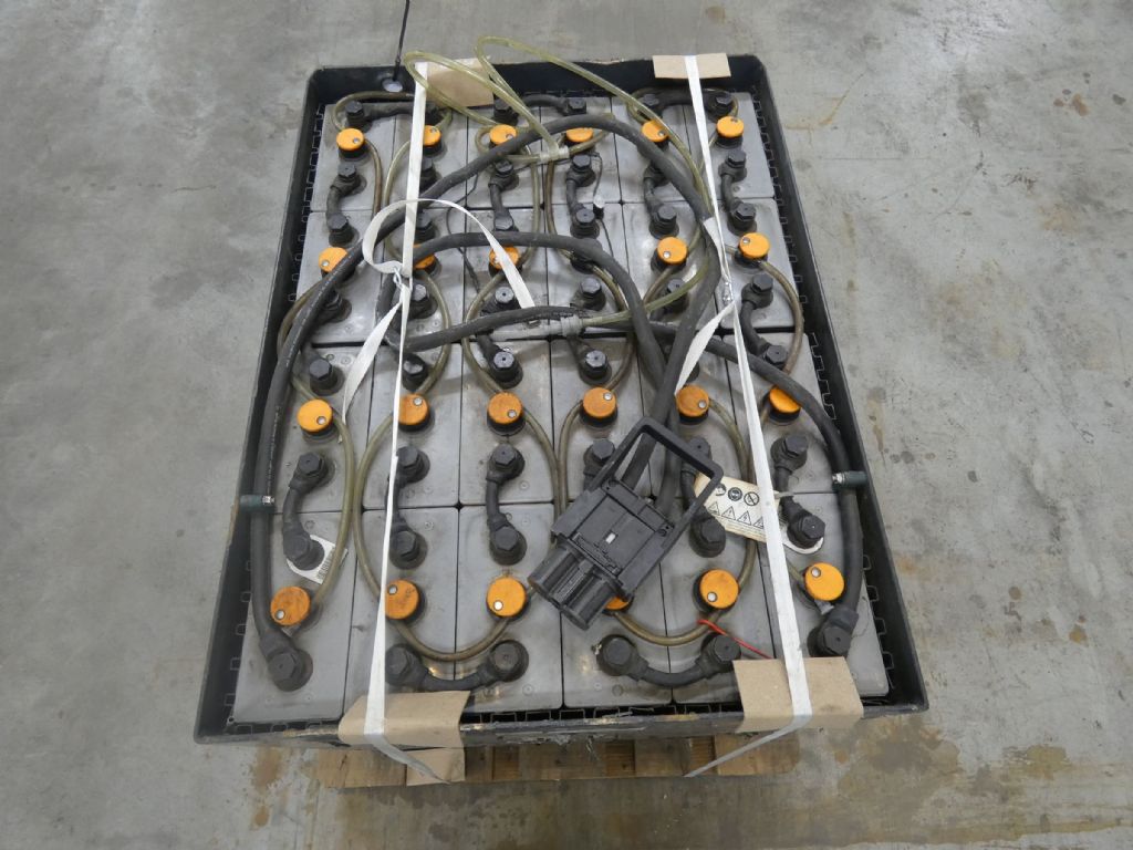 GNB 48V625AH  www.blackforxx.com