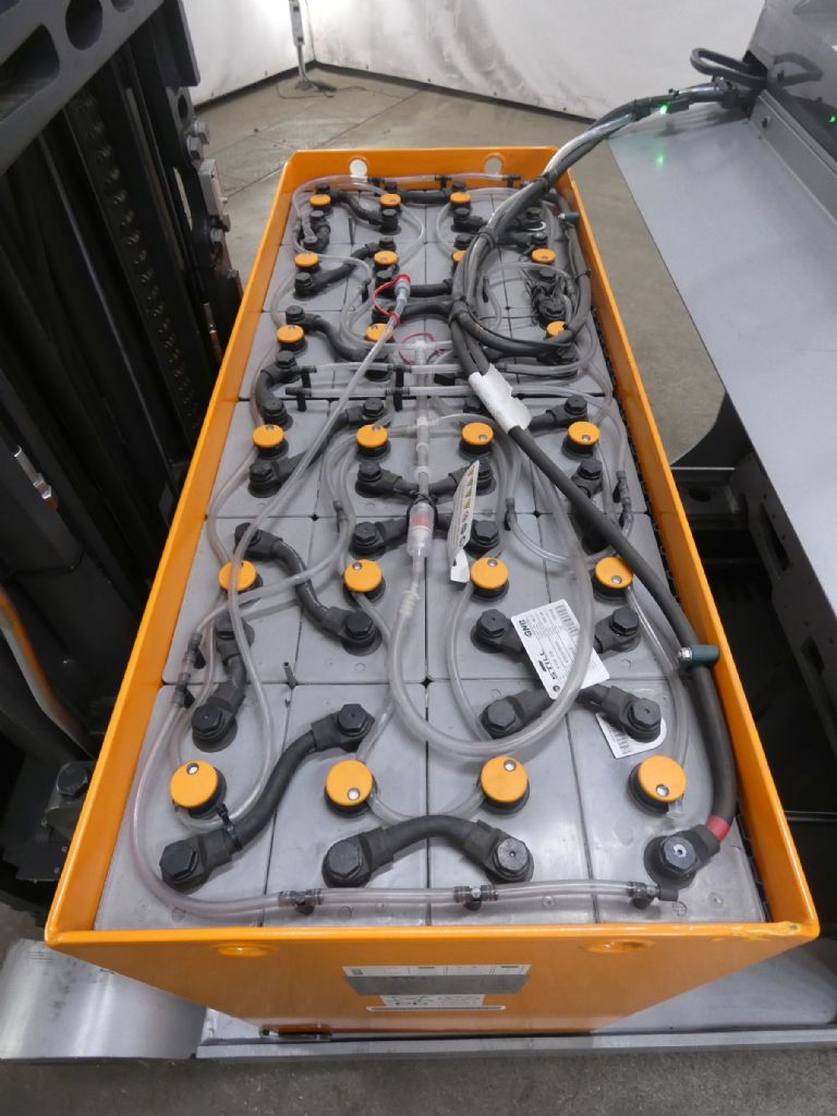 STILL FM-X25 Carrello retrattile www.blackforxx.com