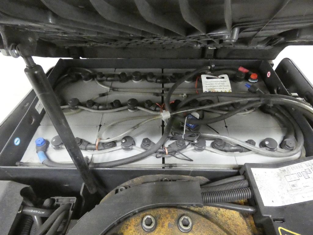 STILL RX50-15 Empilhador el�trico de tr�s rodas www.blackforxx.com