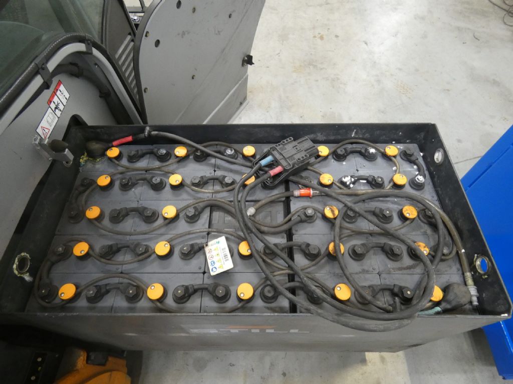 STILL RX20-18 Electric 3-wheel forklift www.blackforxx.com