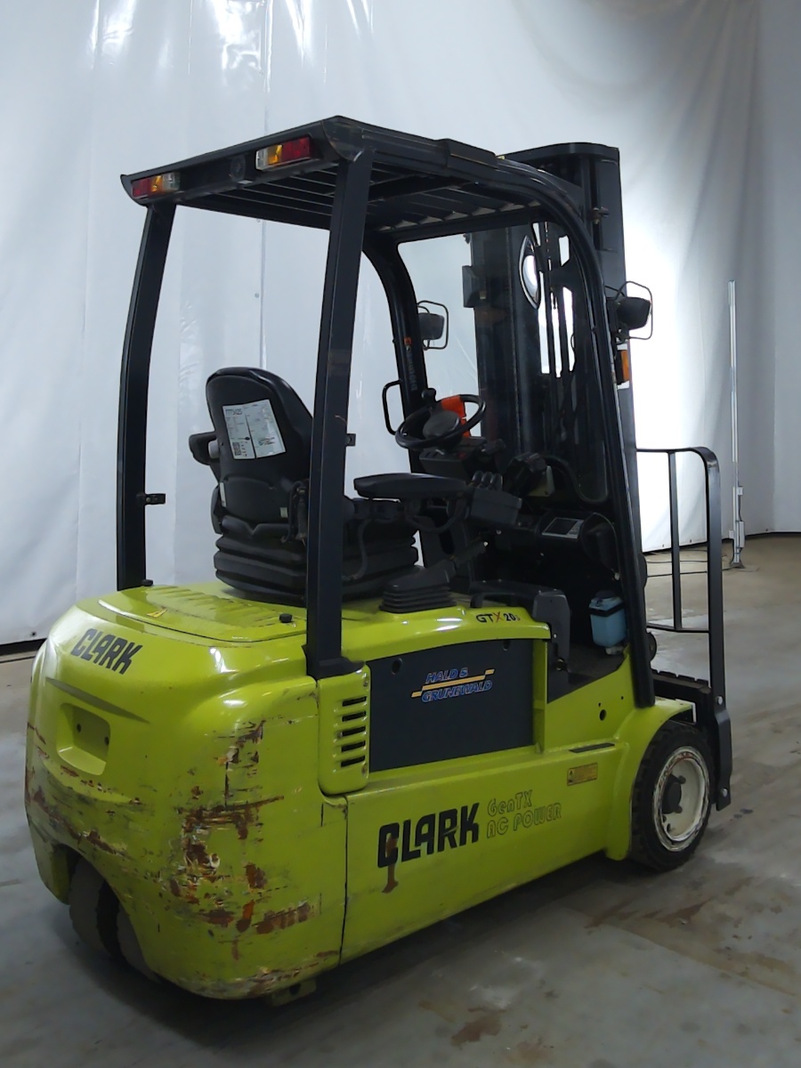 CLARK GTX20 Electric 3-wheel forklift www.blackforxx.com