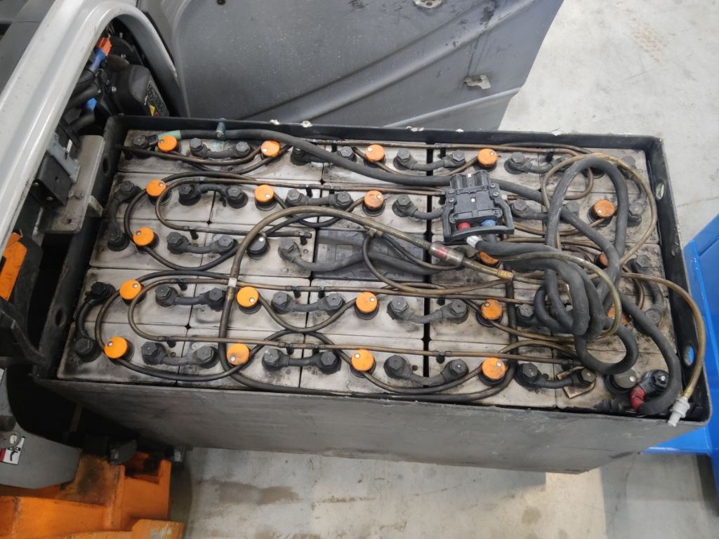 STILL RX20-16C Electric 3-wheel forklift www.blackforxx.com