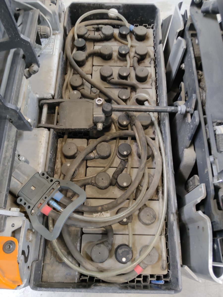 STILL OPX20/2400MM W�zek do komisjonowania poziomego www.blackforxx.com