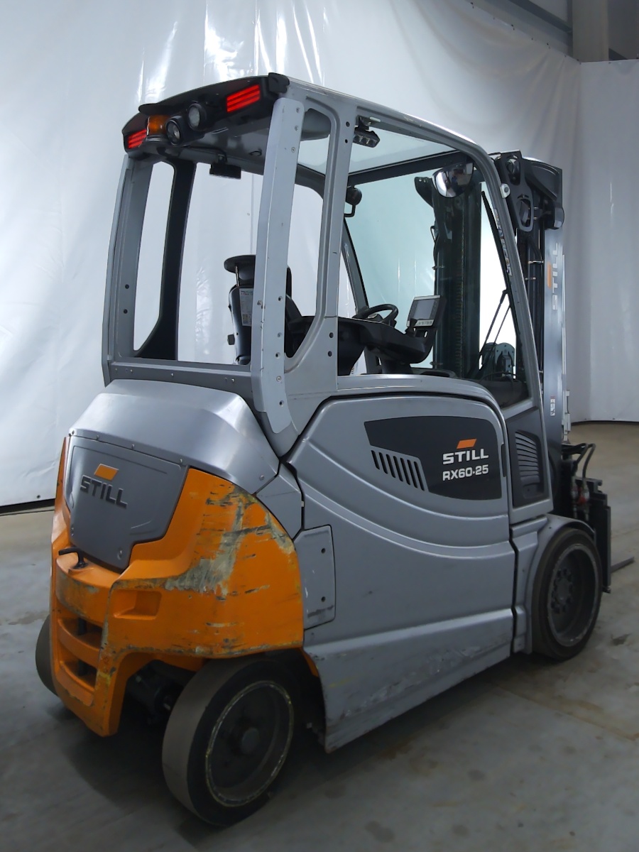 Still RX60-25 Elektryczny 4-kolowy www.blackforxx.com