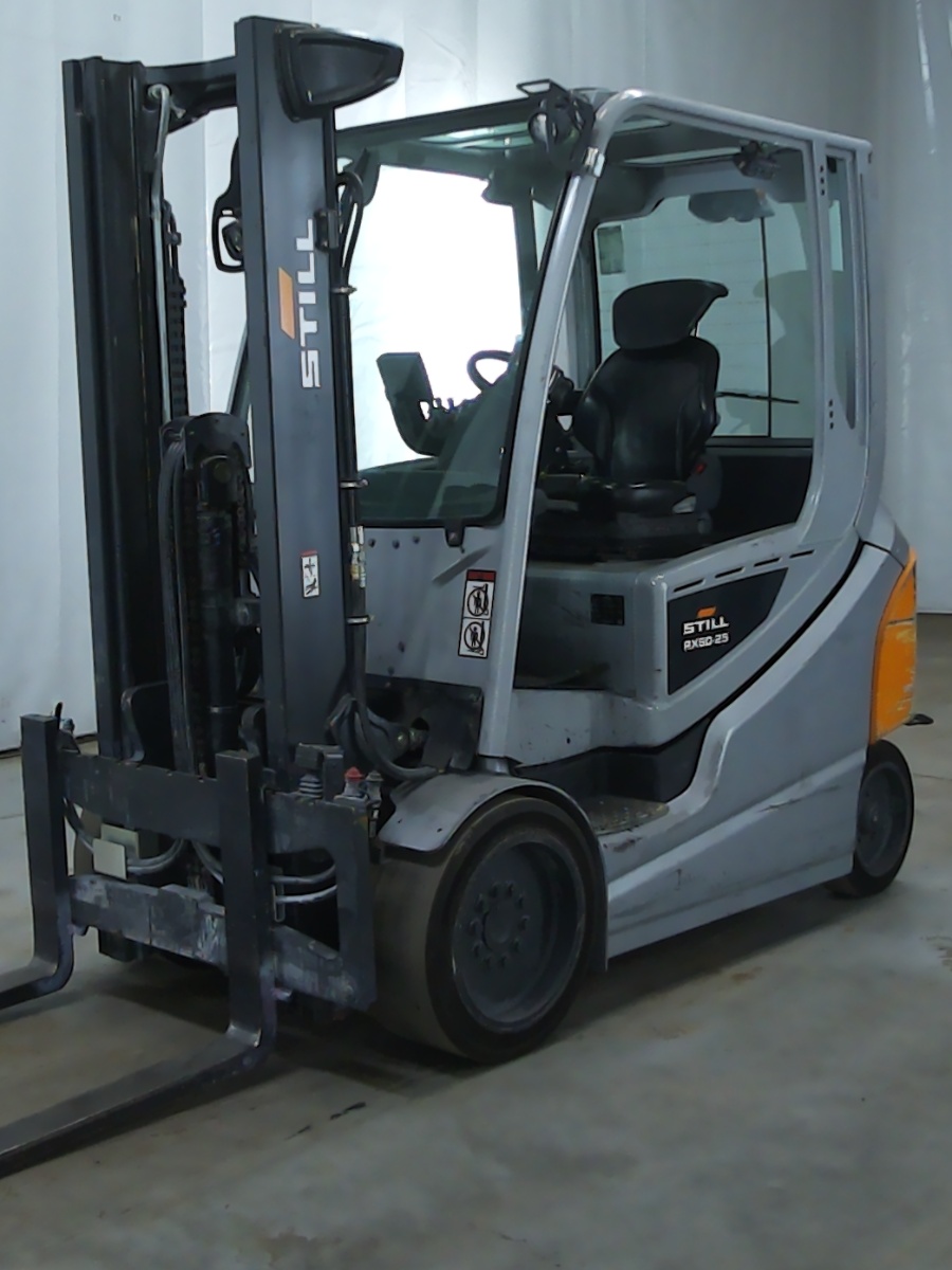 STILL RX60-25 Chariot �lectrique � 4 roues www.blackforxx.com