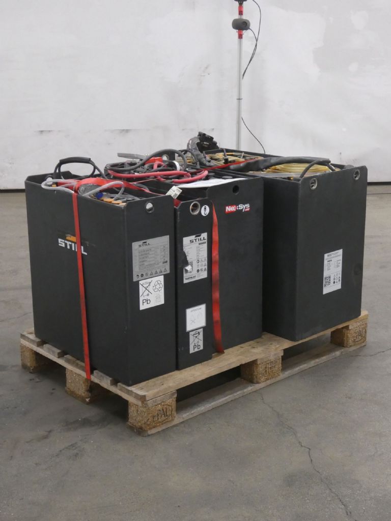 WEITERE 4XBATTERIEN другие www.blackforxx.com