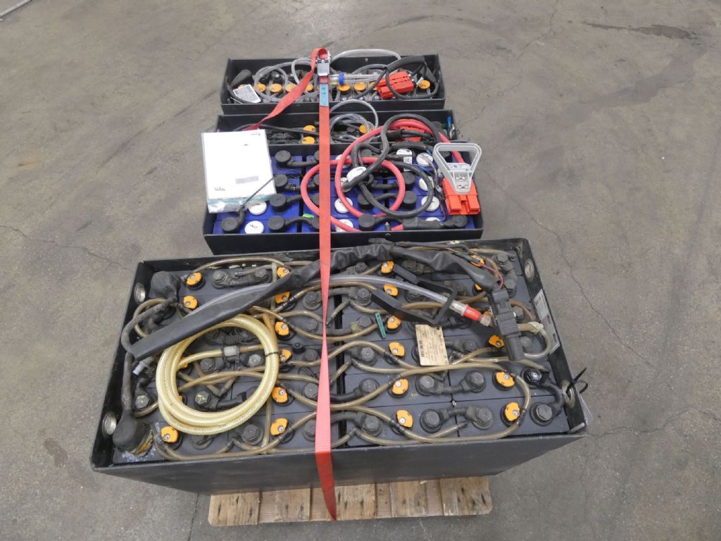 WEITERE 4XBATTERIEN другие www.blackforxx.com