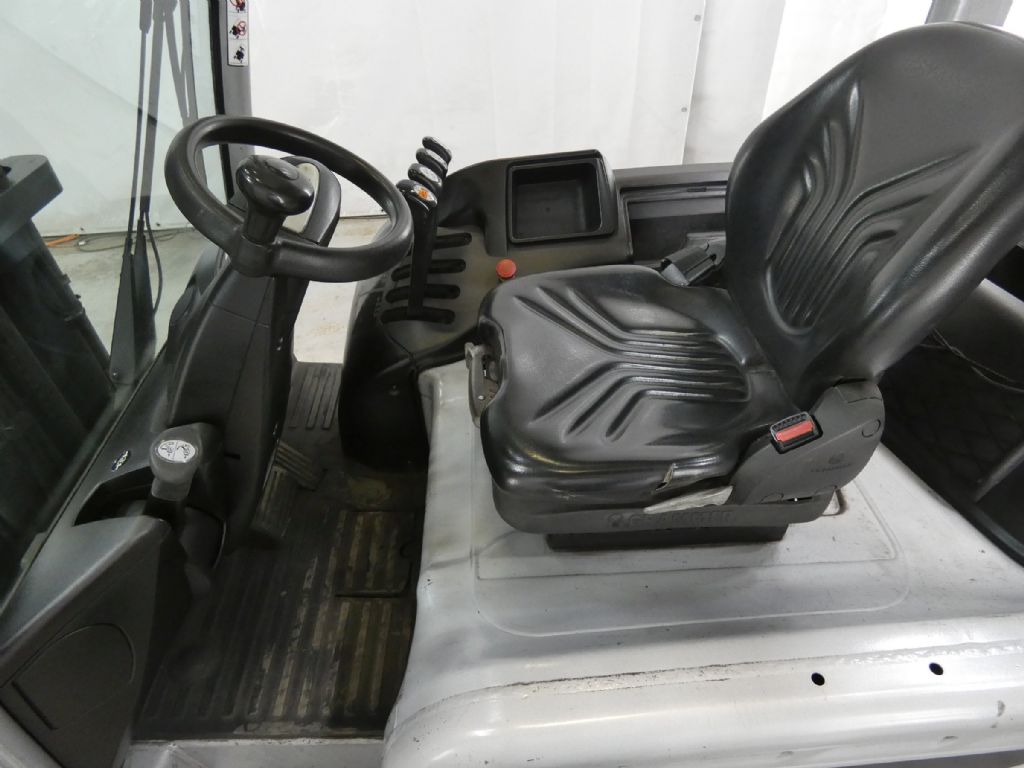 STILL RX60-50/600 Elektro 4 Rad-Stapler www.blackforxx.com