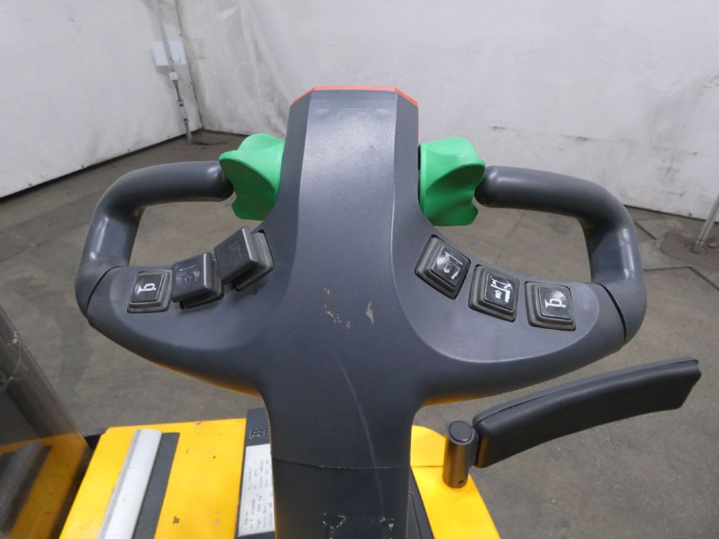 JUNGHEINRICH ERD220/1880MM Stoccatore www.blackforxx.com