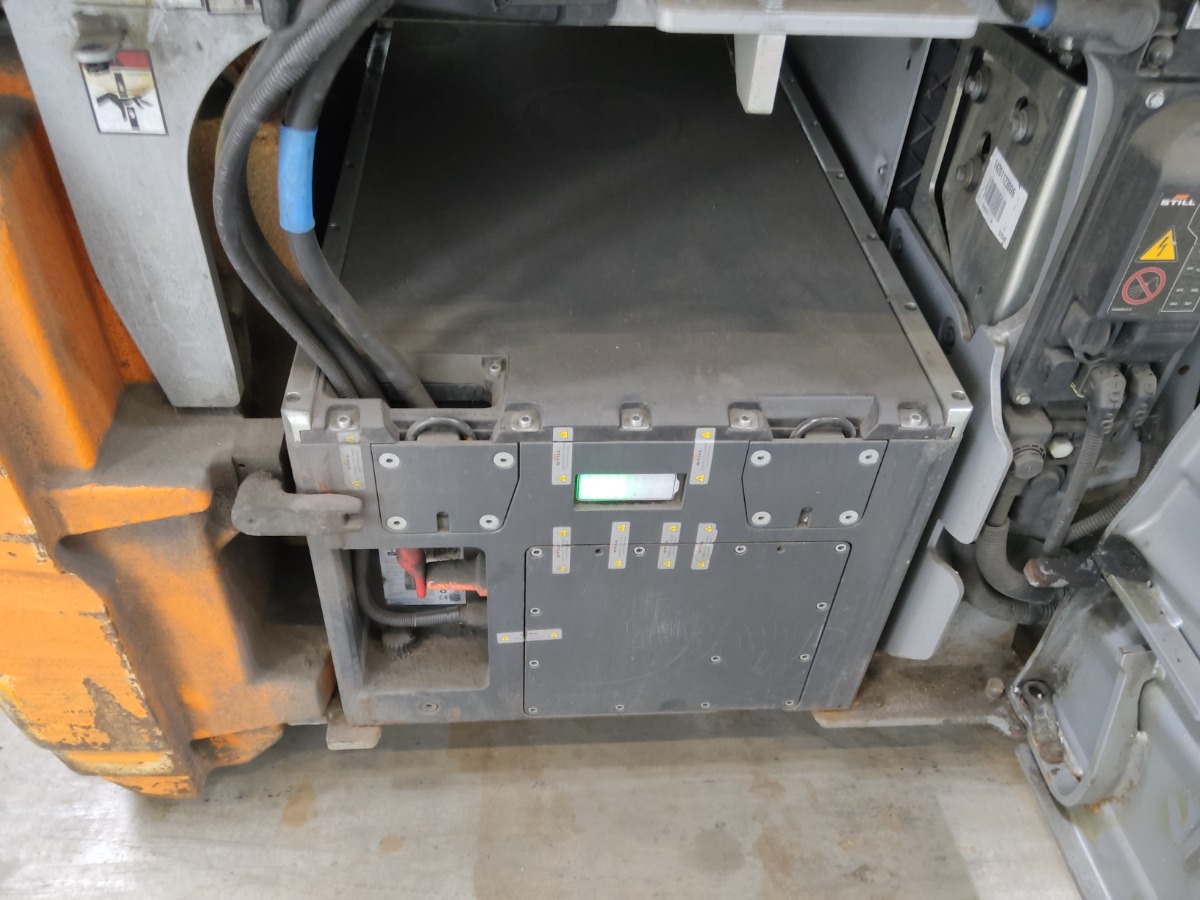 STILL RX20-14C/LIION Elektro 3 Rad-Stapler www.blackforxx.com