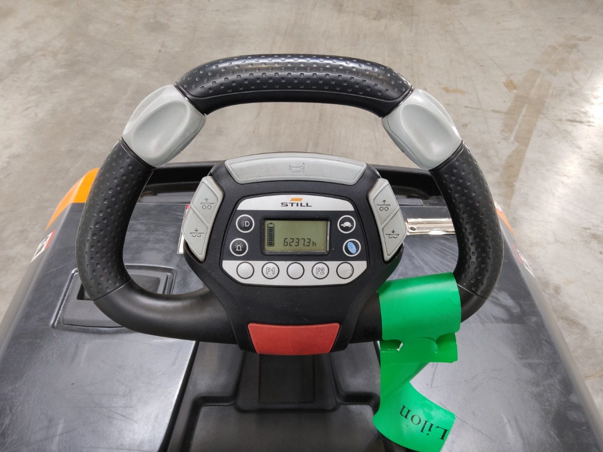 STILL OPX20/LIION/2400MM Low Level Order Picker www.blackforxx.com