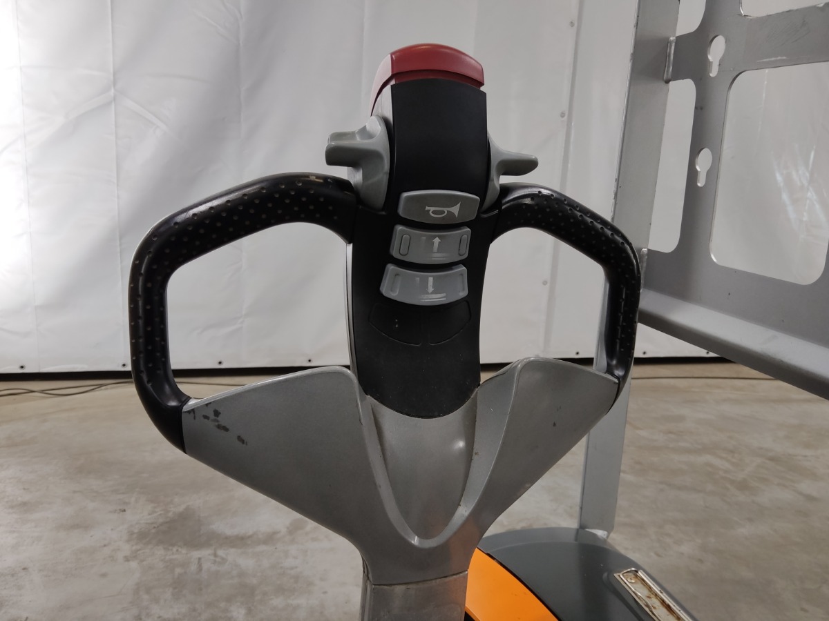 STILL EXU16 Transpallet elettrico www.blackforxx.com