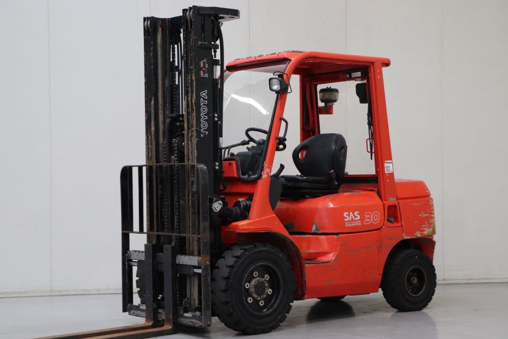 Toyota 62-7FDF30 Diesel Forklift www.bsforklifts.com