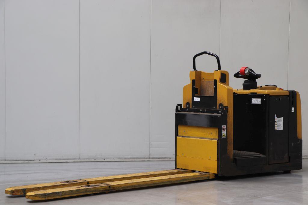 Yale MO25 Low Level Order Picker www.bsforklifts.com