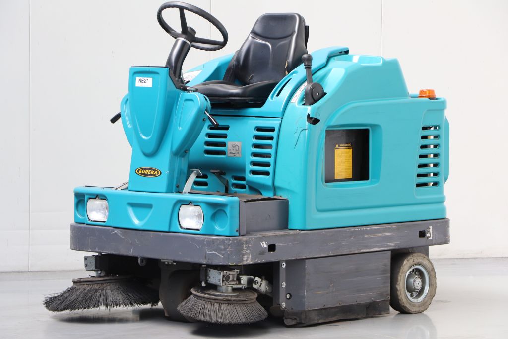 Eureka Xtrema Kehrsaugmaschine www.bsforklifts.com