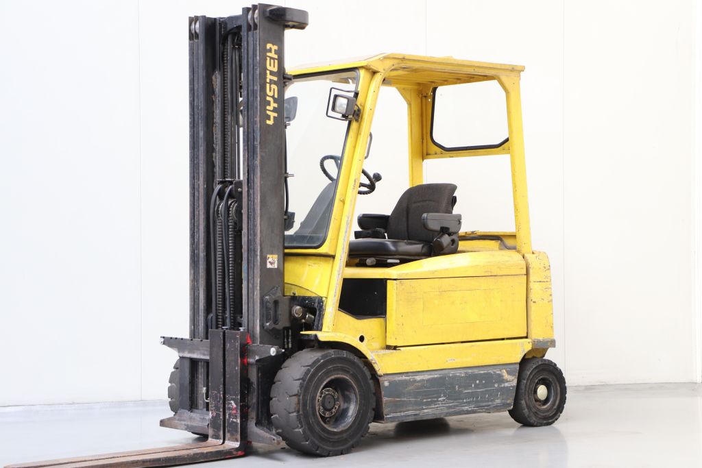 Hyster J3.00XM Elctrica de 4 ruedas www.bsforklifts.com
