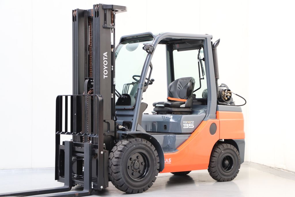 Toyota 02-8FGJF35 GLP www.bsforklifts.com