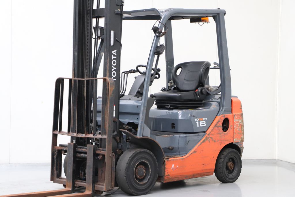 Toyota 02-8FGF18 LPG Forklifts www.bsforklifts.com