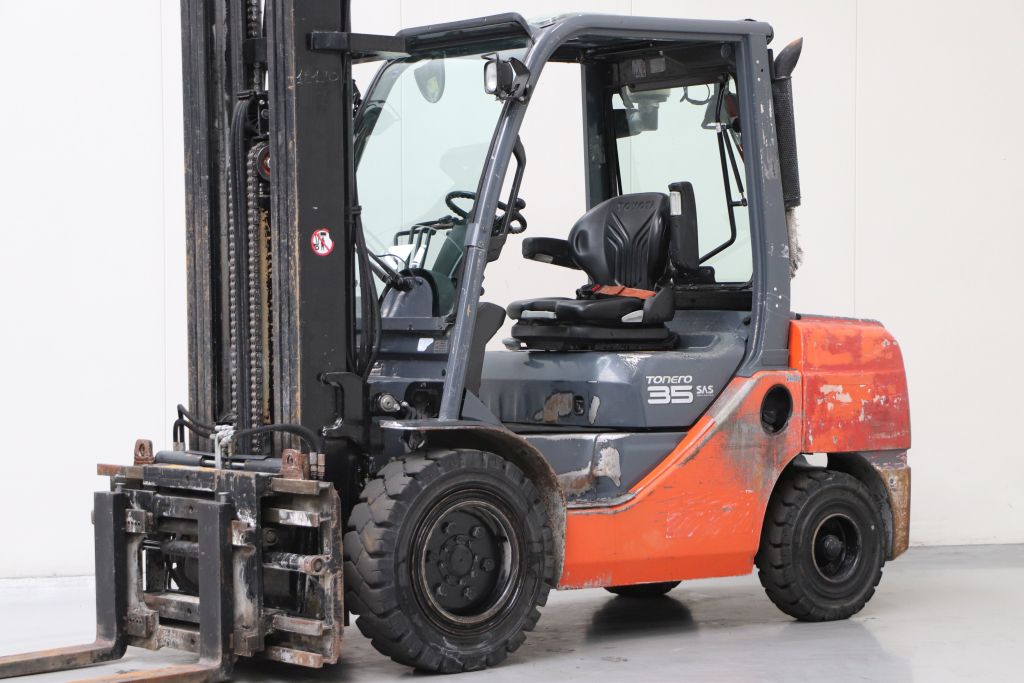 Toyota 52-8FDJF35 Dieselstapler www.heinbockel-gabelstapler.de