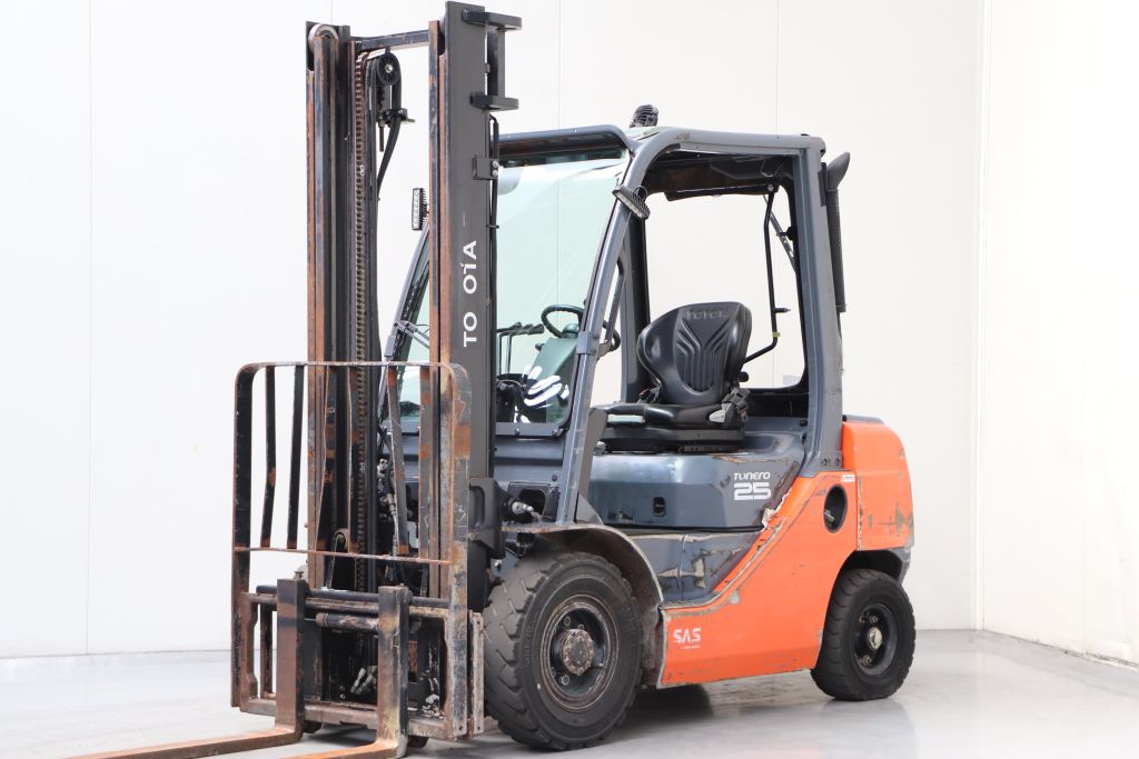 Toyota 02-8FDF25 Dieselstapler www.heinbockel-gabelstapler.de