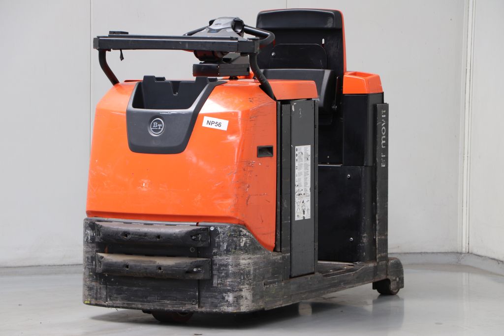 BT TSE300 Schlepper www.heinbockel-gabelstapler.de