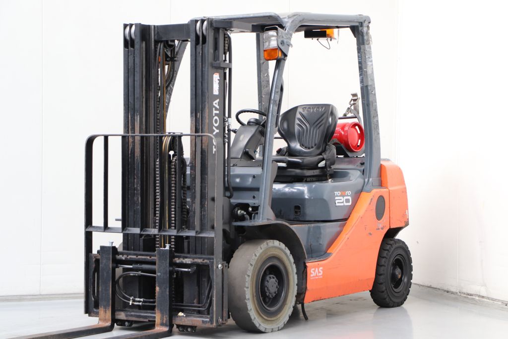 Toyota 02-8FGF20 Treibgasstapler www.heinbockel-gabelstapler.de