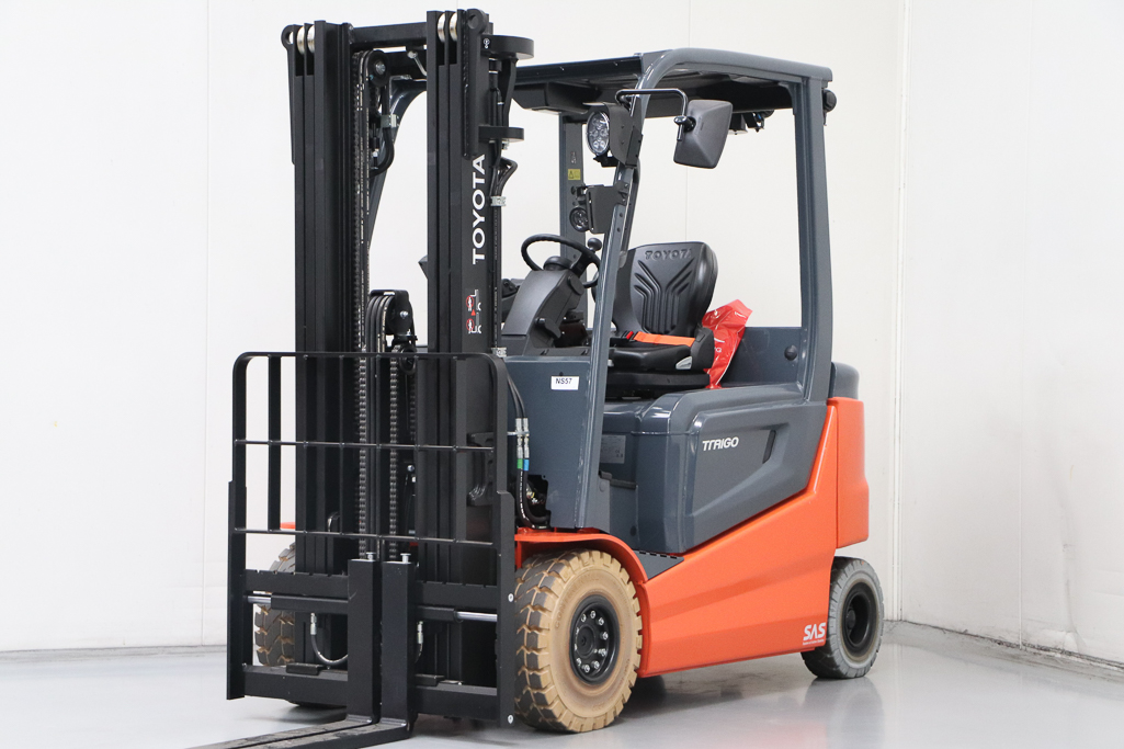 Toyota 9FBM25T Elektro 4 Rad-Stapler www.heinbockel-gabelstapler.de