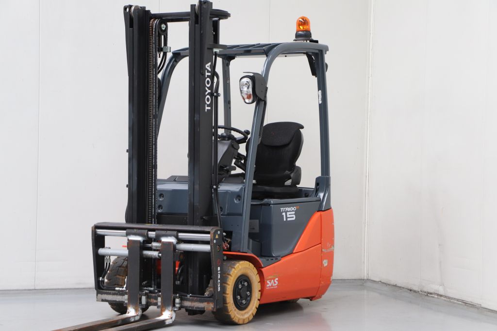 Toyota 8FBE15T Elektro 3 Rad-Stapler www.heinbockel-gabelstapler.de