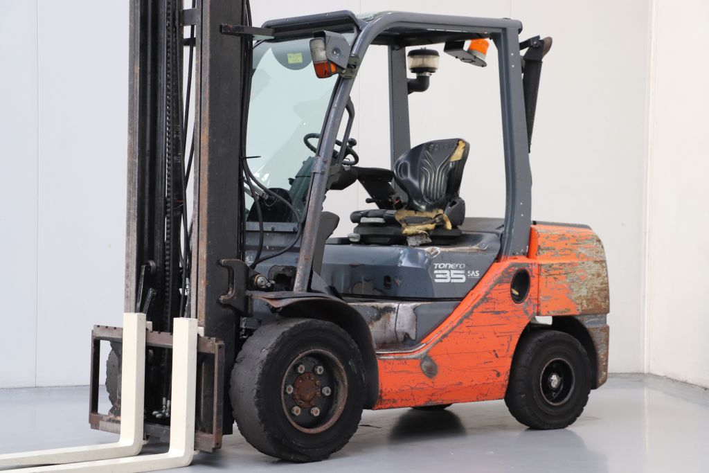 Toyota 52-8FDJF35 Dieselstapler www.heinbockel-gabelstapler.de