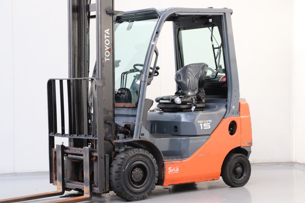 Toyota 02-8FGF15 Treibgasstapler www.heinbockel-gabelstapler.de