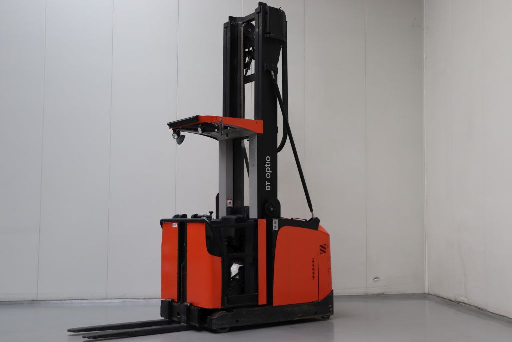 BT OME100H Hochhubkommissionierer www.heinbockel-gabelstapler.de