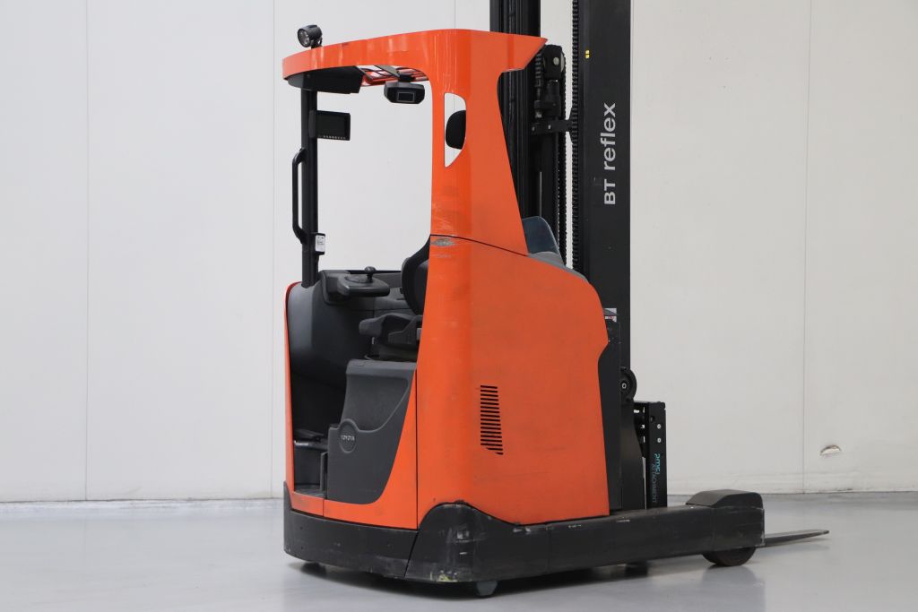 BT RRE160H Schubmaststapler www.heinbockel-gabelstapler.de