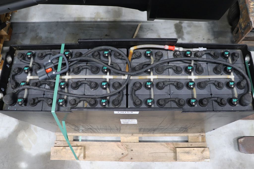 BT OME100H Hochhubkommissionierer www.heinbockel-gabelstapler.de